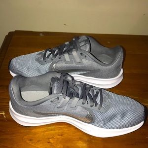 Nike women’s downshifter 9